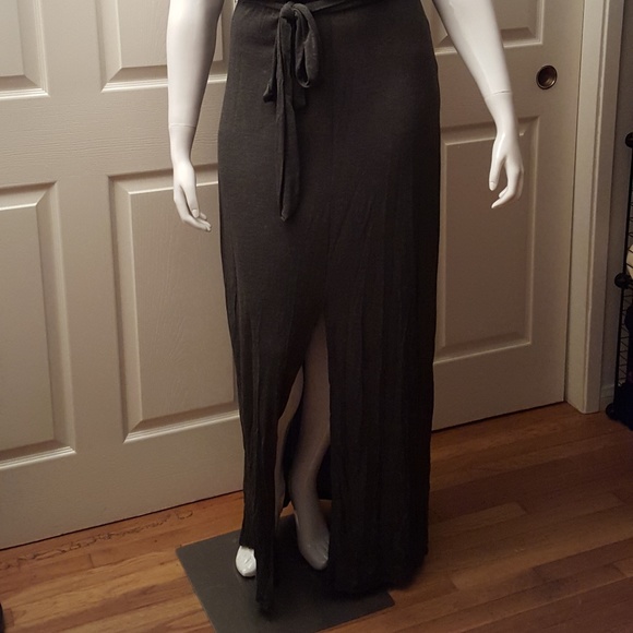 Sassi Rebel sleeveless Maxi dress with front split - Picture 3 of 4